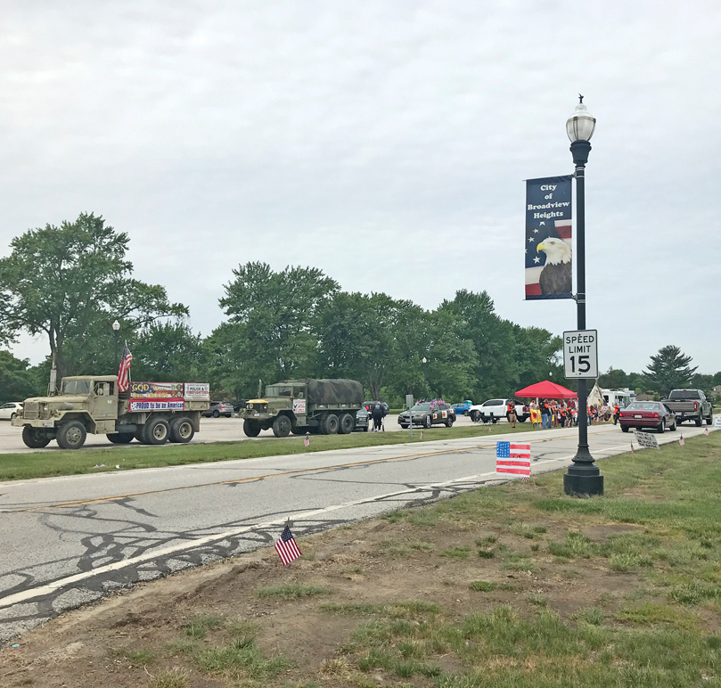 Drive Thru Memorial Day Parade Goes Off Without A Hitch Scriptype